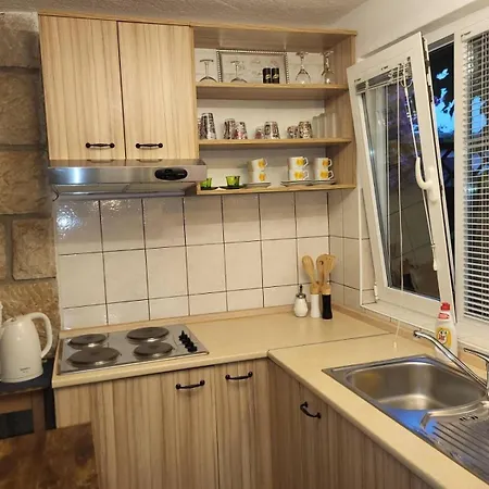 Fuer 2 Personen 1 Kind Ca 35 M In Novi Vinodolski, Adriakueste Kroatien Kvarner Bucht Apartamento Novi Vinodolski