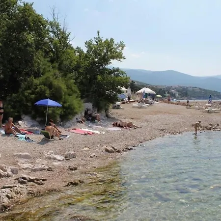 Fuer 2 Personen 1 Kind Ca 35 M In Novi Vinodolski, Adriakueste Kroatien Kvarner Bucht