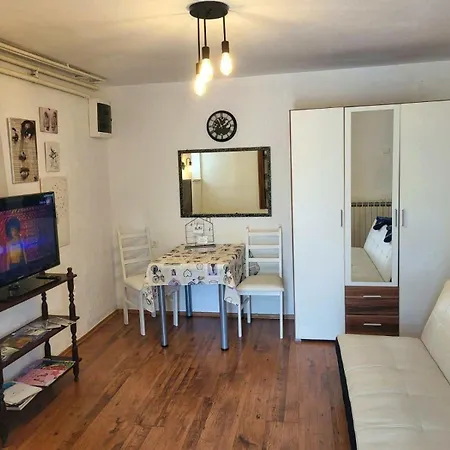 Apartamento Fuer 2 Personen 1 Kind Ca 35 M In Novi Vinodolski, Adriakueste Kroatien Kvarner Bucht Novi Vinodolski